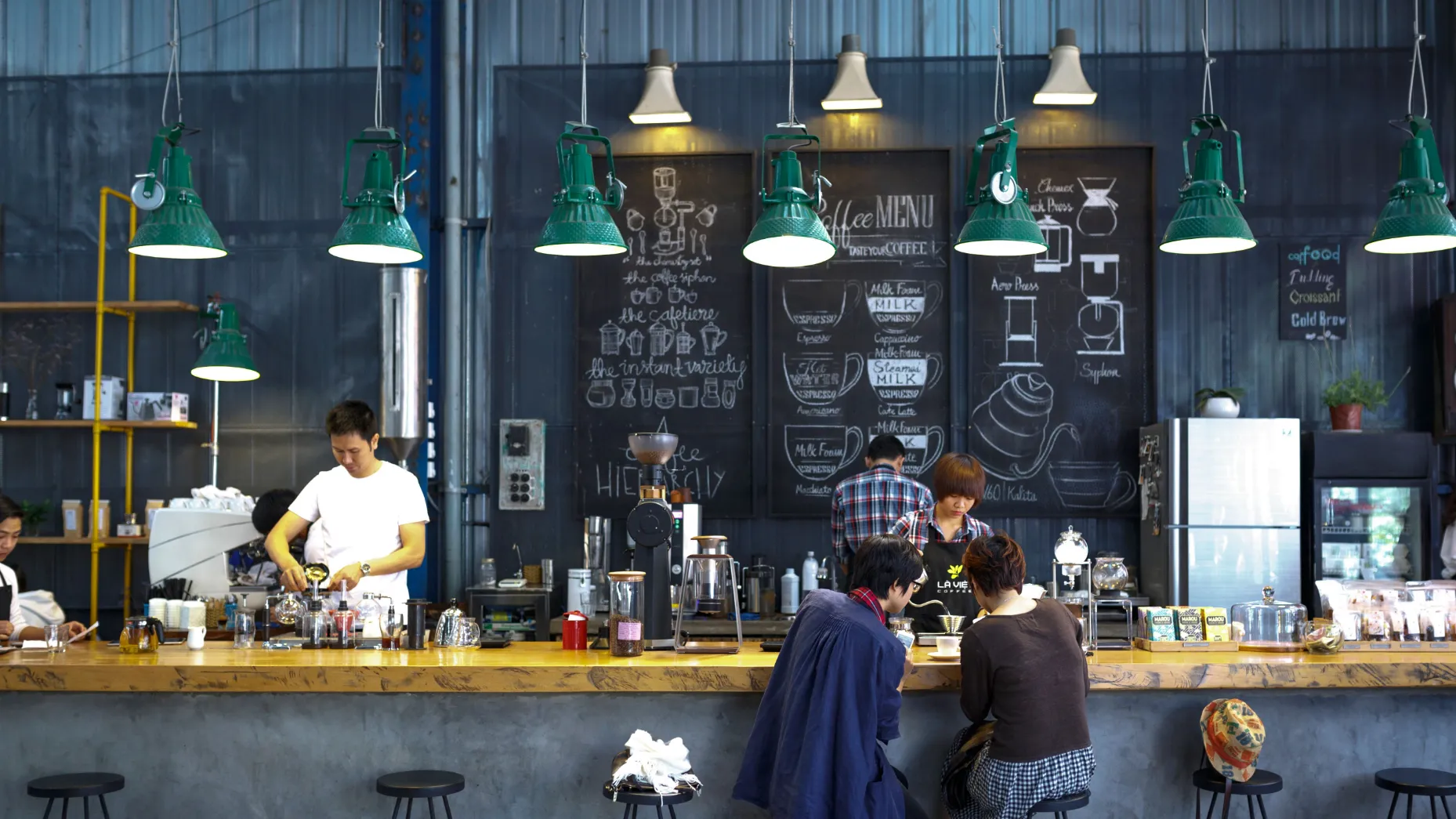 Read more about the article What Coffee Shops Get Wrong About “Ritual” (A Tea Drinker’s Perspective)