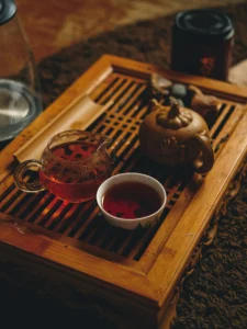 Read more about the article Green Tea vs Oolong vs Pu-erh: Which Chinese Tea Should You Try First?